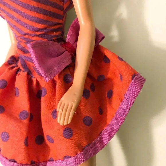 Vintage Barbie Doll Mattel Twist and Turn Bendable Knees Indonesia Style  Doll - Picture 5 of 16